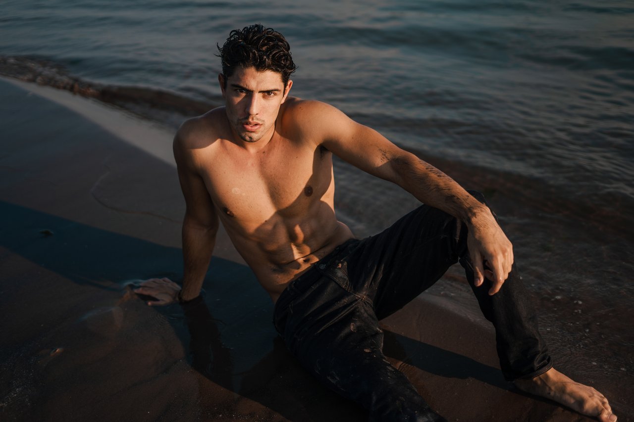 Nicolas G