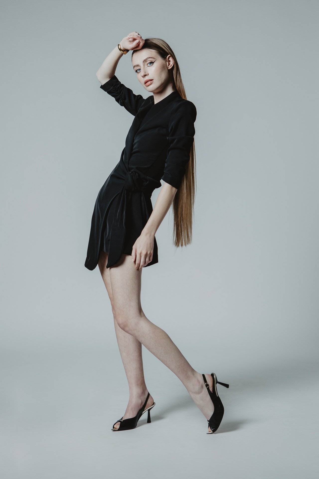 Nikla M