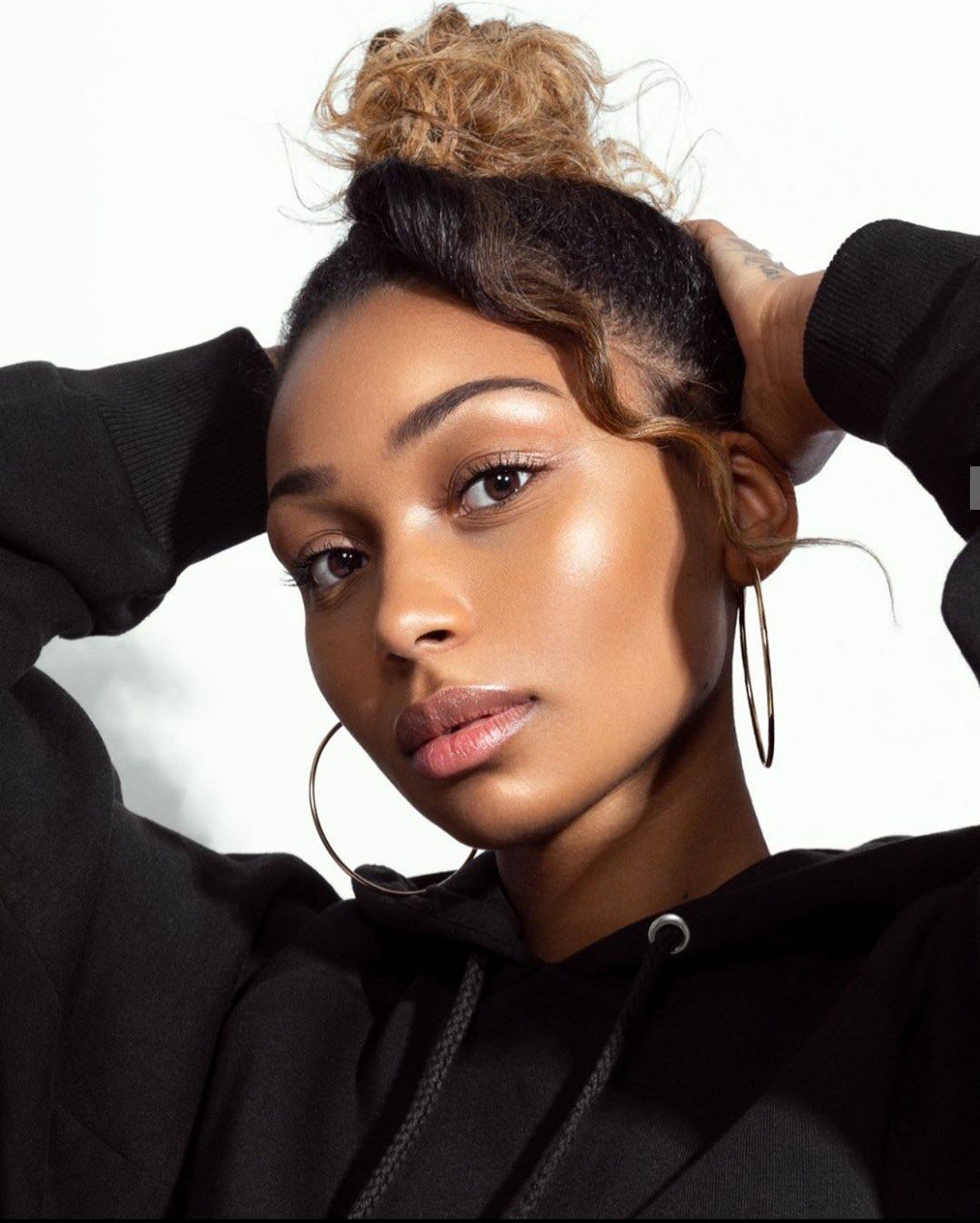 Zoe T