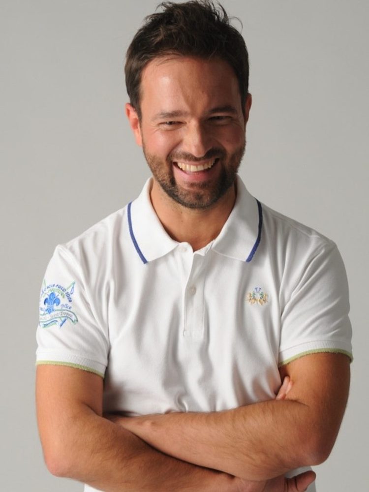 Roberto R