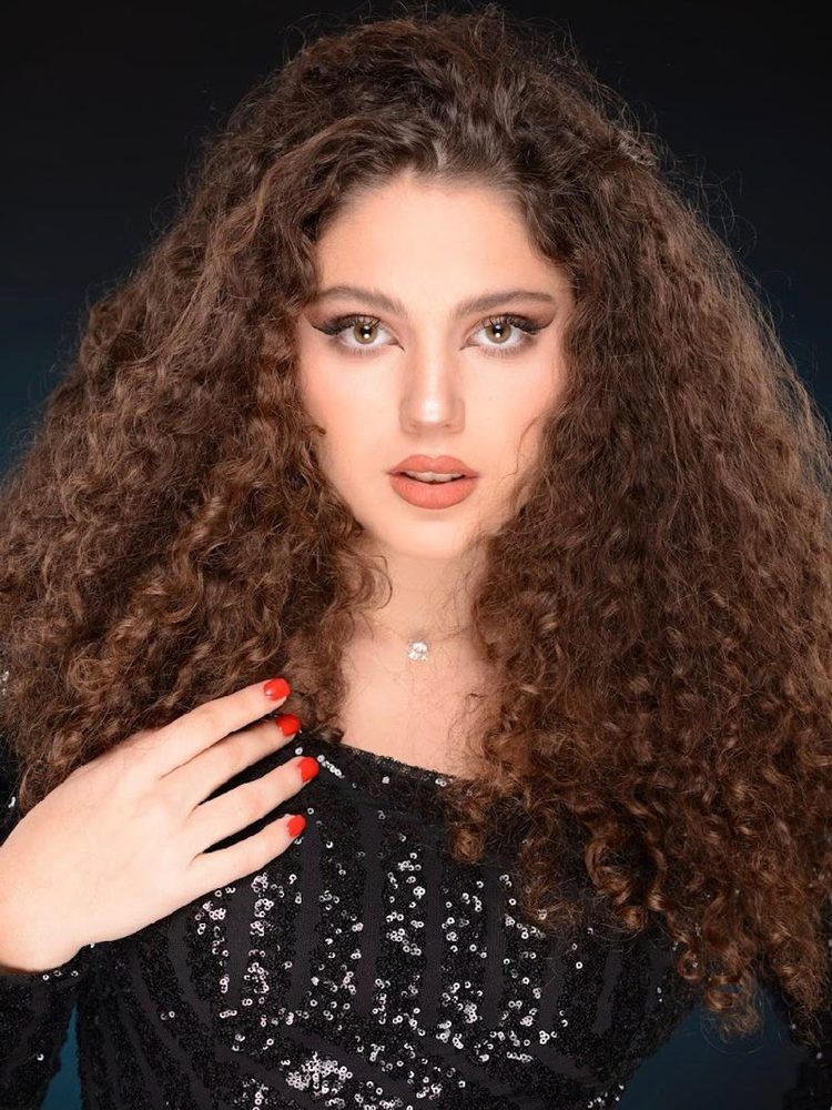 Elvina A