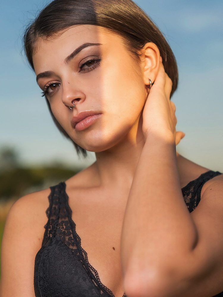 Sara R